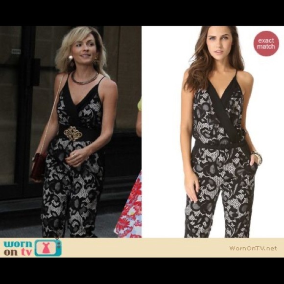 DVF SHANY BLACK LACE JUMPSUIT 6. Bought on Poshmark but it sadly does not fit. - Picture 1 of 12